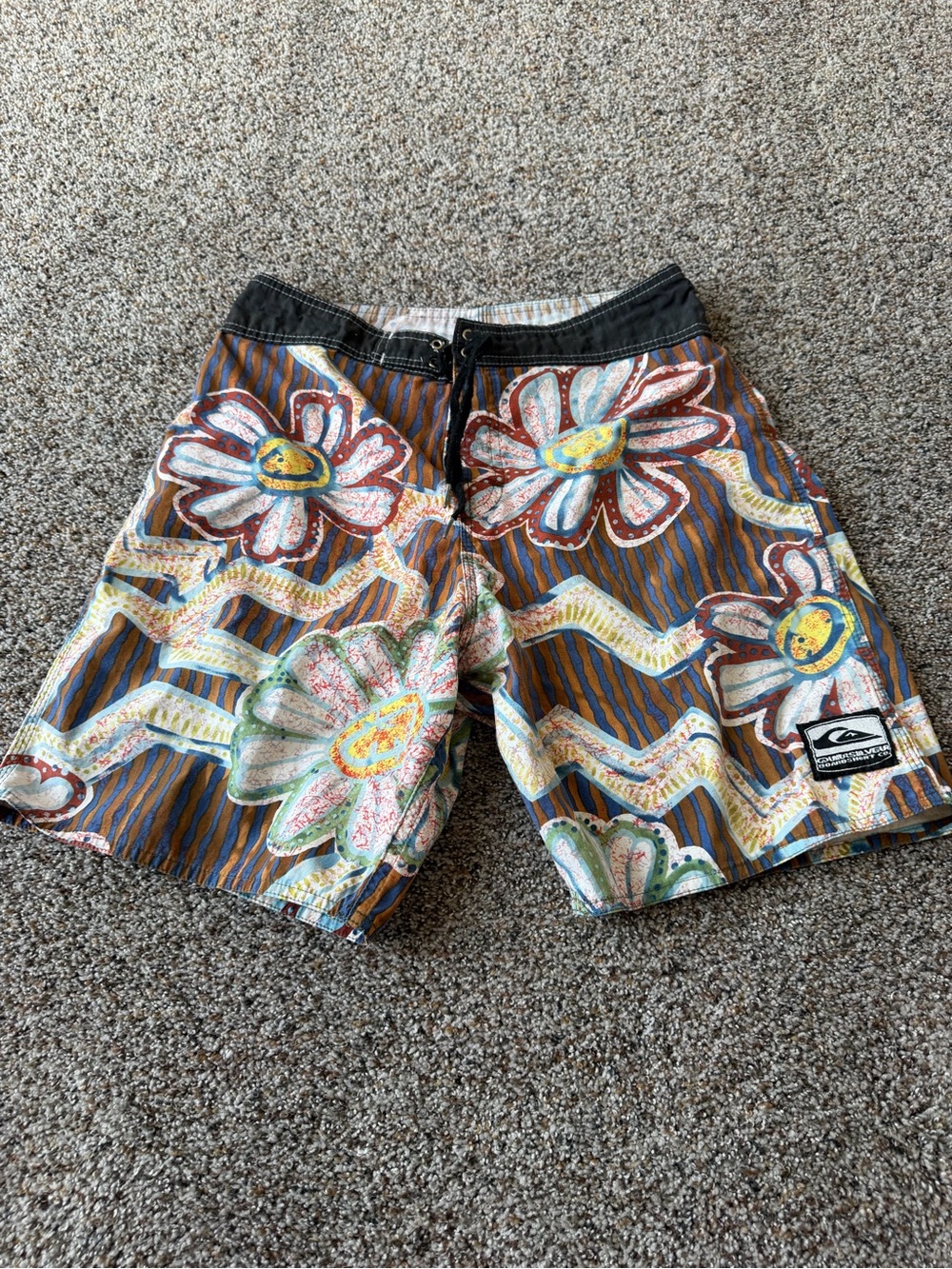 Vintage Quiksilver Boardshorts Mens 30 Floral Surf Swim Trunks Y2K Board Shorts